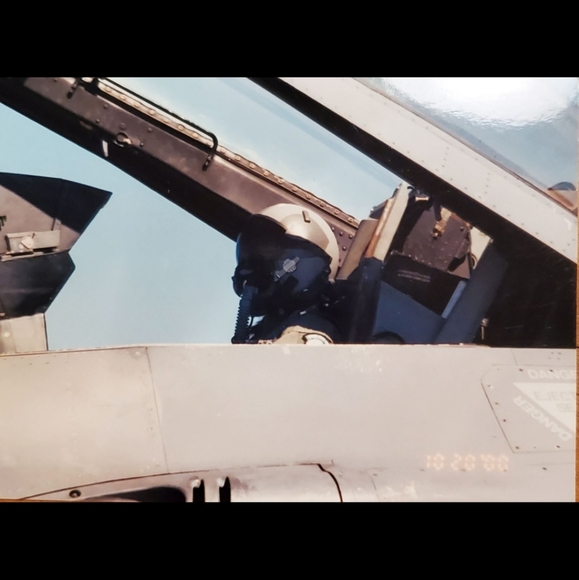 Meet your Posher, Liz - Picture 4 of 4